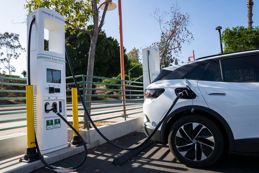 新能源轉型下的商機之新能源充電樁投資指南